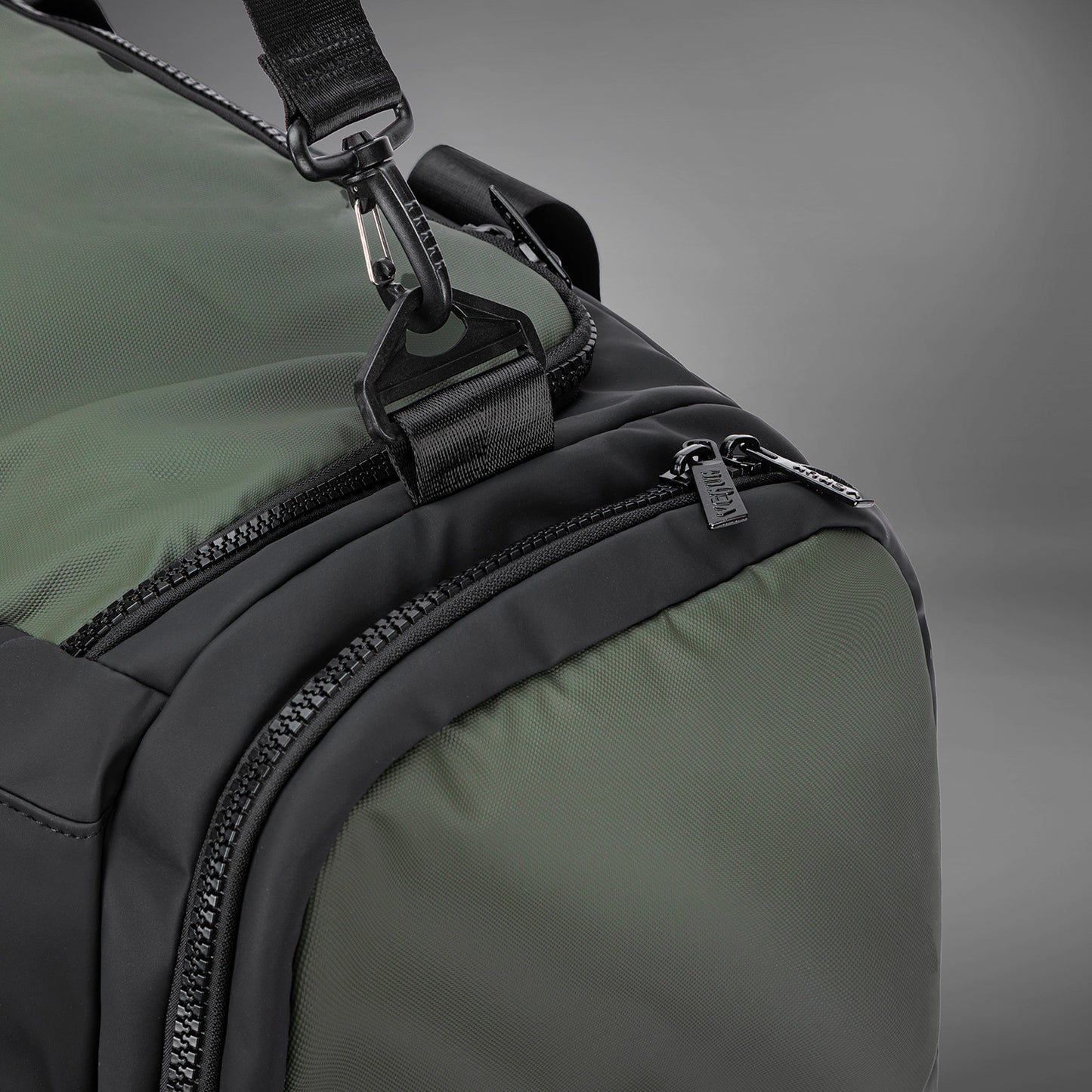 Venum Evo 2 Trainer Lite Bolsa de Deporte (55-63L) – Negro/Caqui