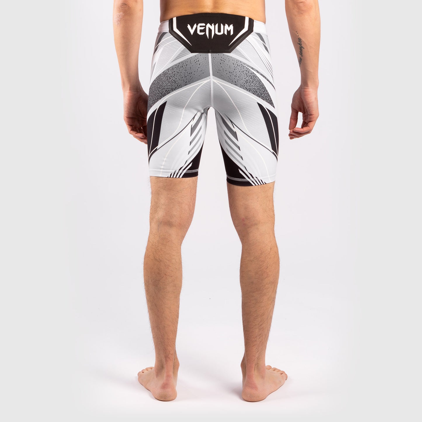 Pantalón De Vale Tudo UFC Venum Authentic Fight Night – Modelo Corto - Blanco