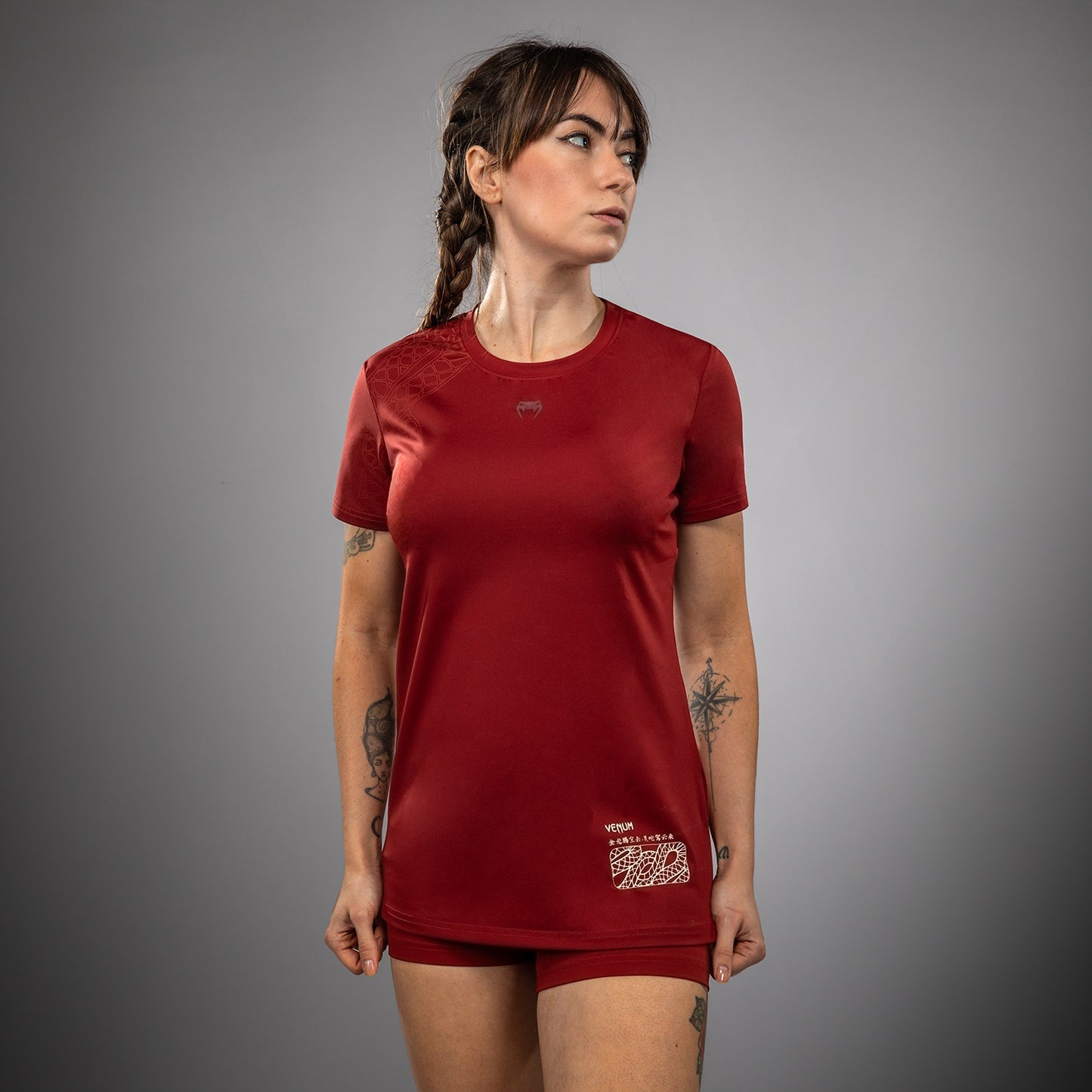 Venum Serpenti Camiseta Dry-Tech para Mujer – Burdeos/Marfil