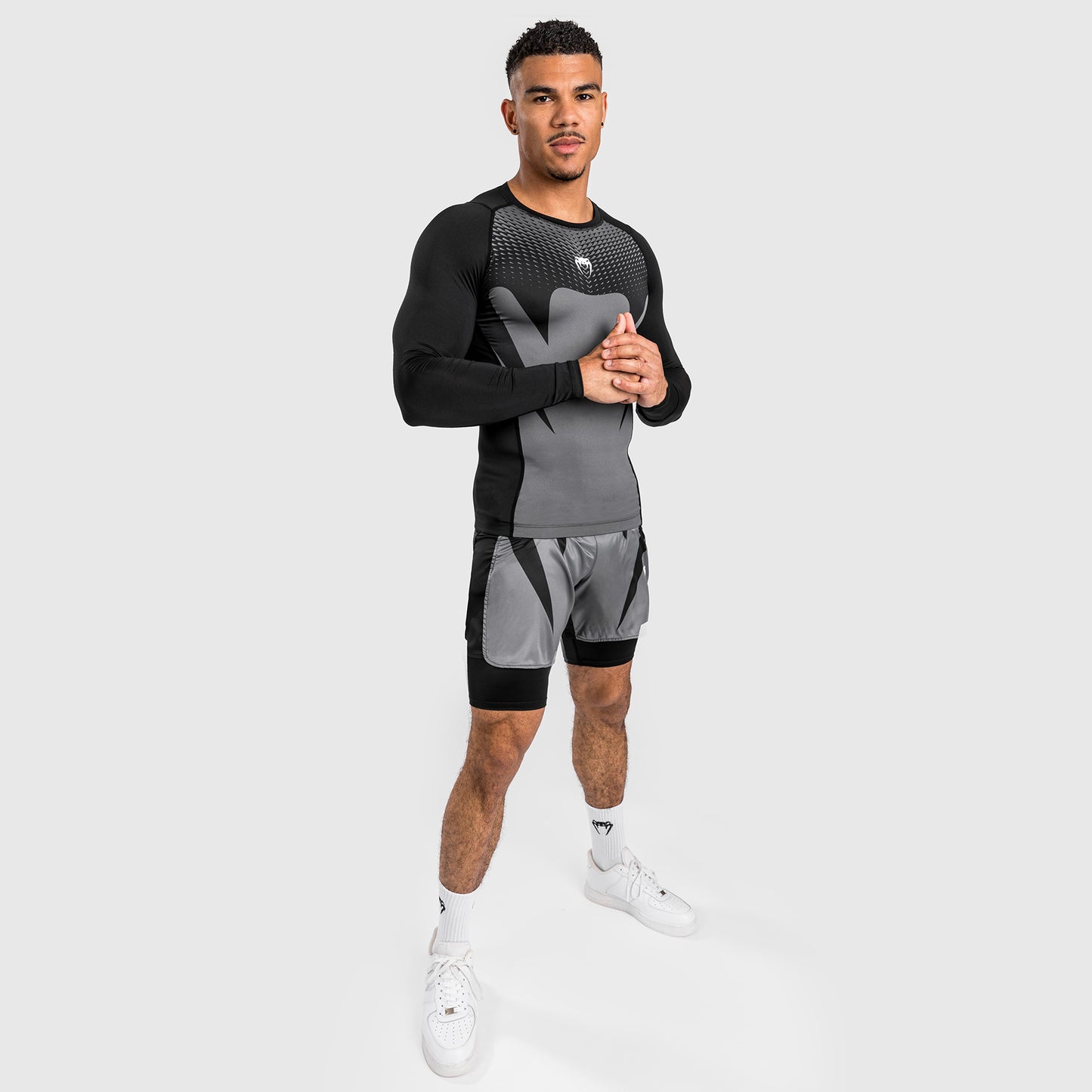 Venum Attack Rashguard de Manga Larga para Hombre - Negro/Gris