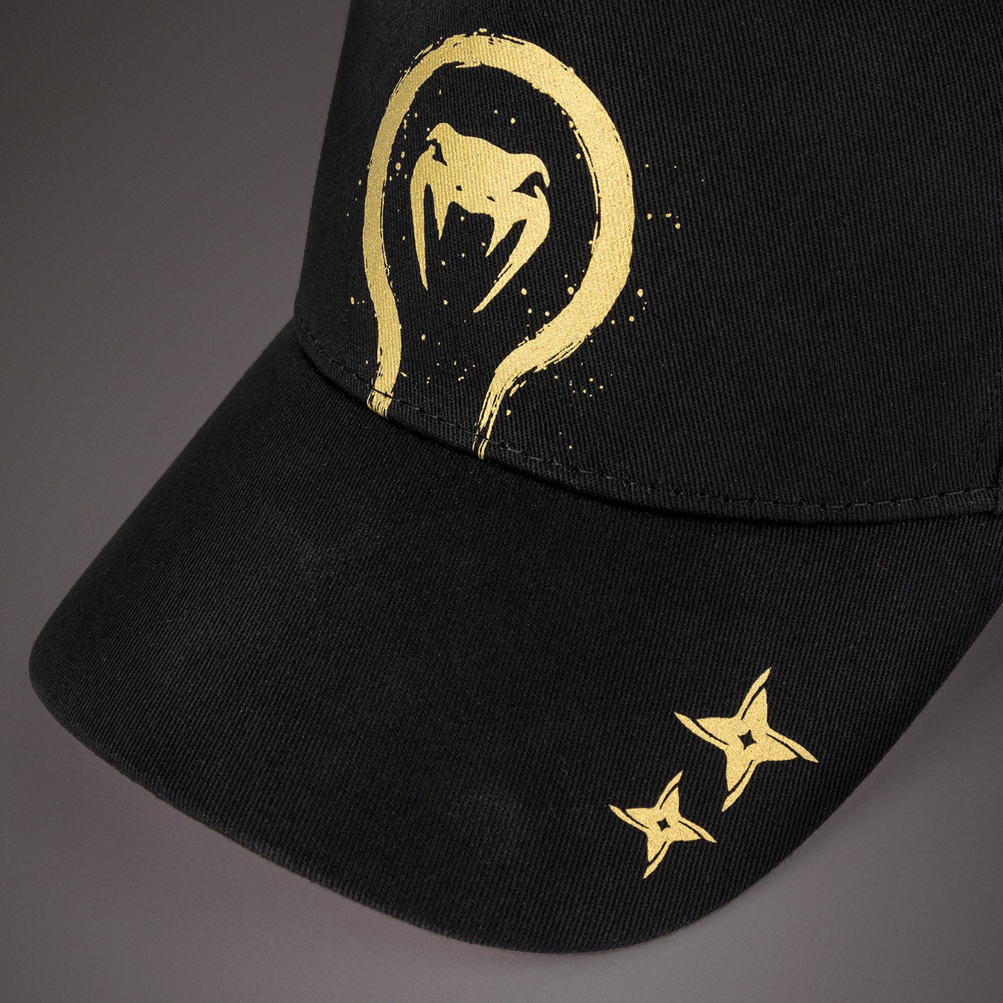 Venum X Assassin’s Creed: Shadows Gorra - Negra