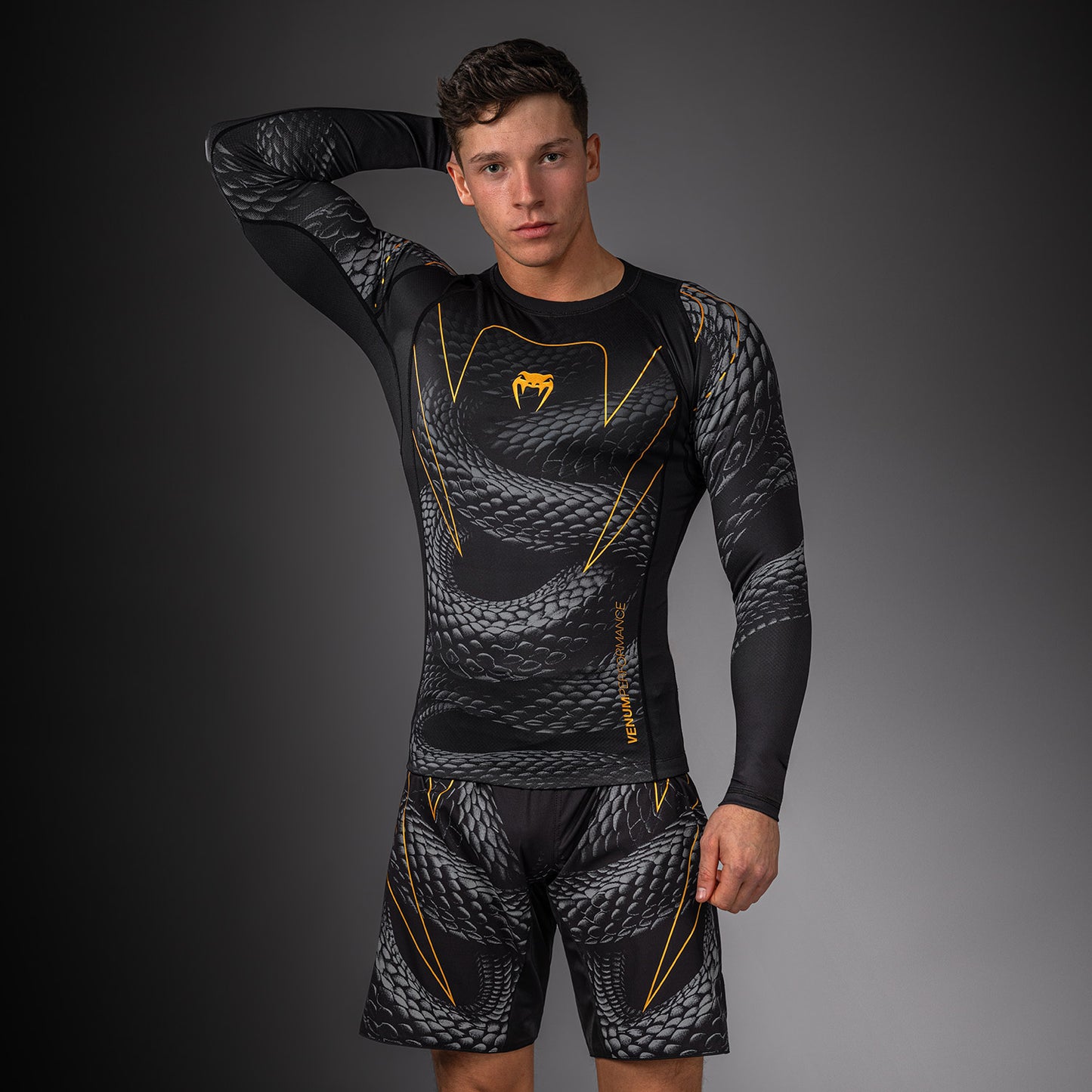 Venum Matupa Rashguard Manga Larga - Negro/Gris/Oro