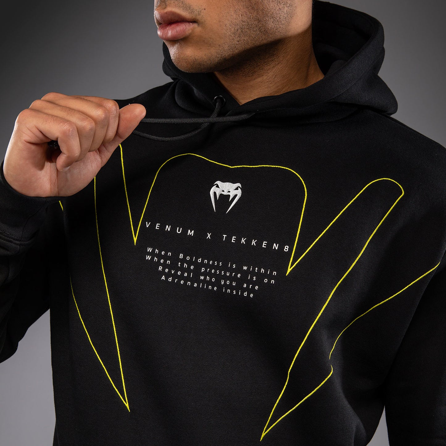 Venum x TEKKEN 8 Sudadera con Capucha King - Negro/Amarillo