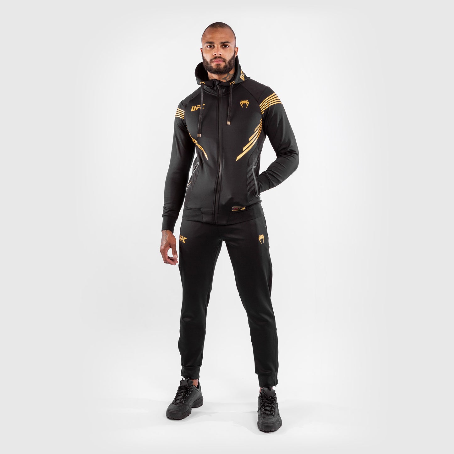 Venum UFC Authentic Fight Night Sudadera Walkout para Hombre – Champion