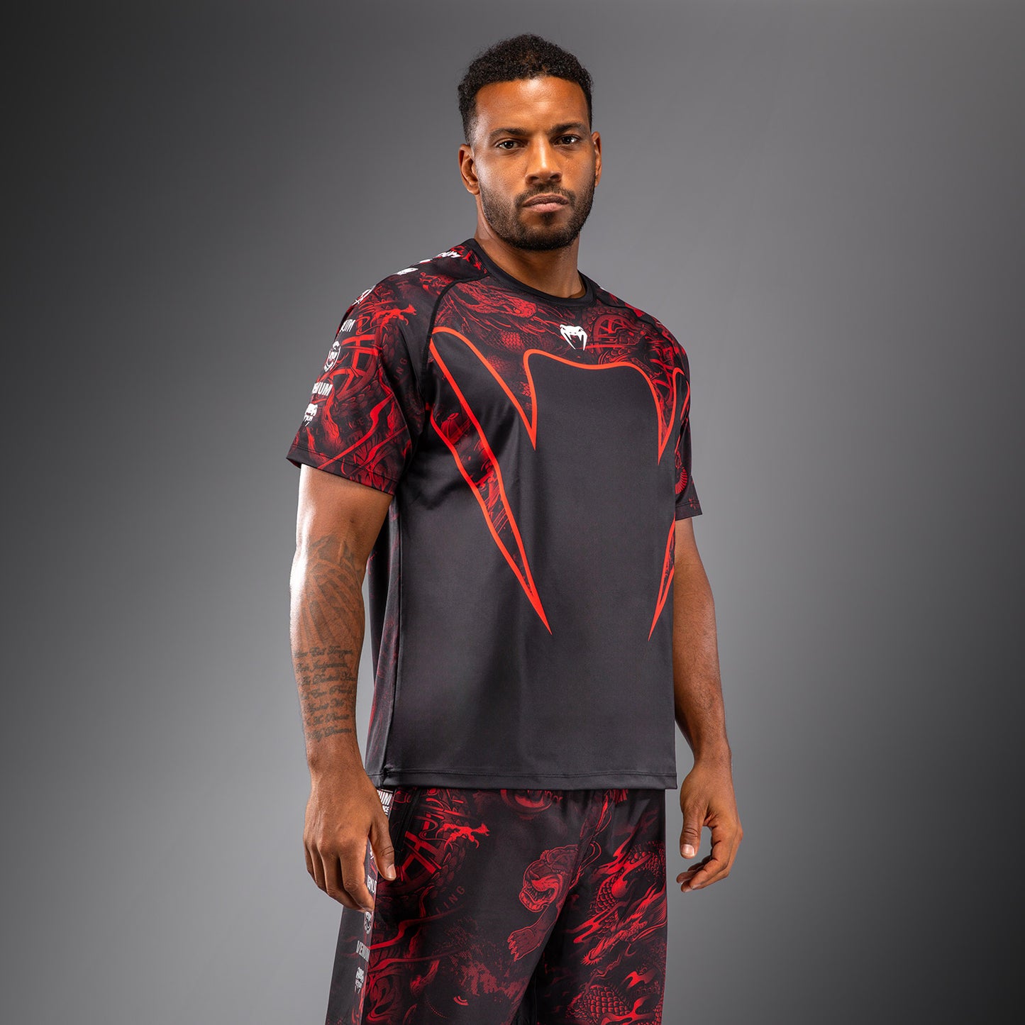 Venum 20th Anniversary Camiseta Dry Tech - Negro/Rojo