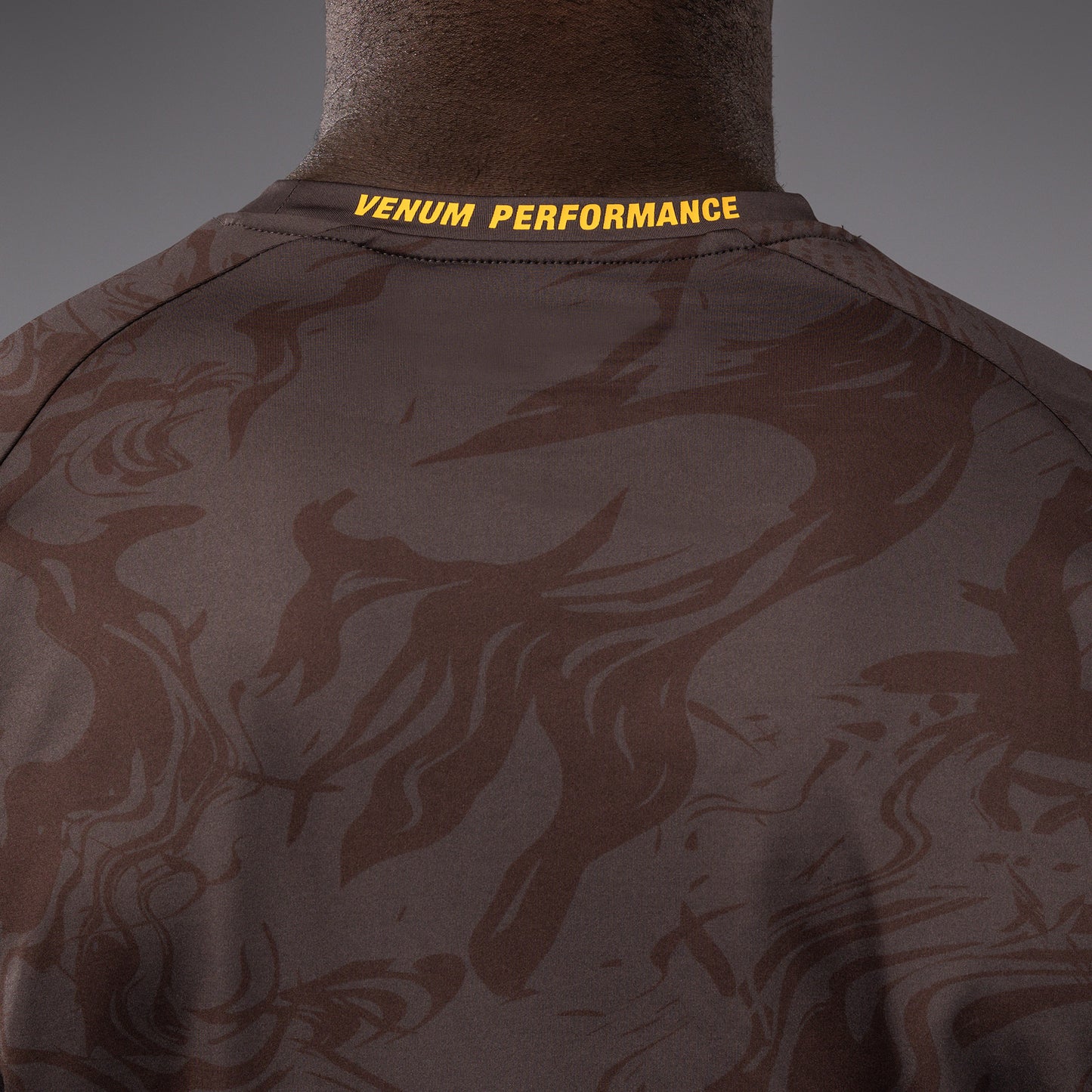 UFC Fusion by Venum Fight Week Camiseta Dry-Tech para Hombre - Marrón tierra