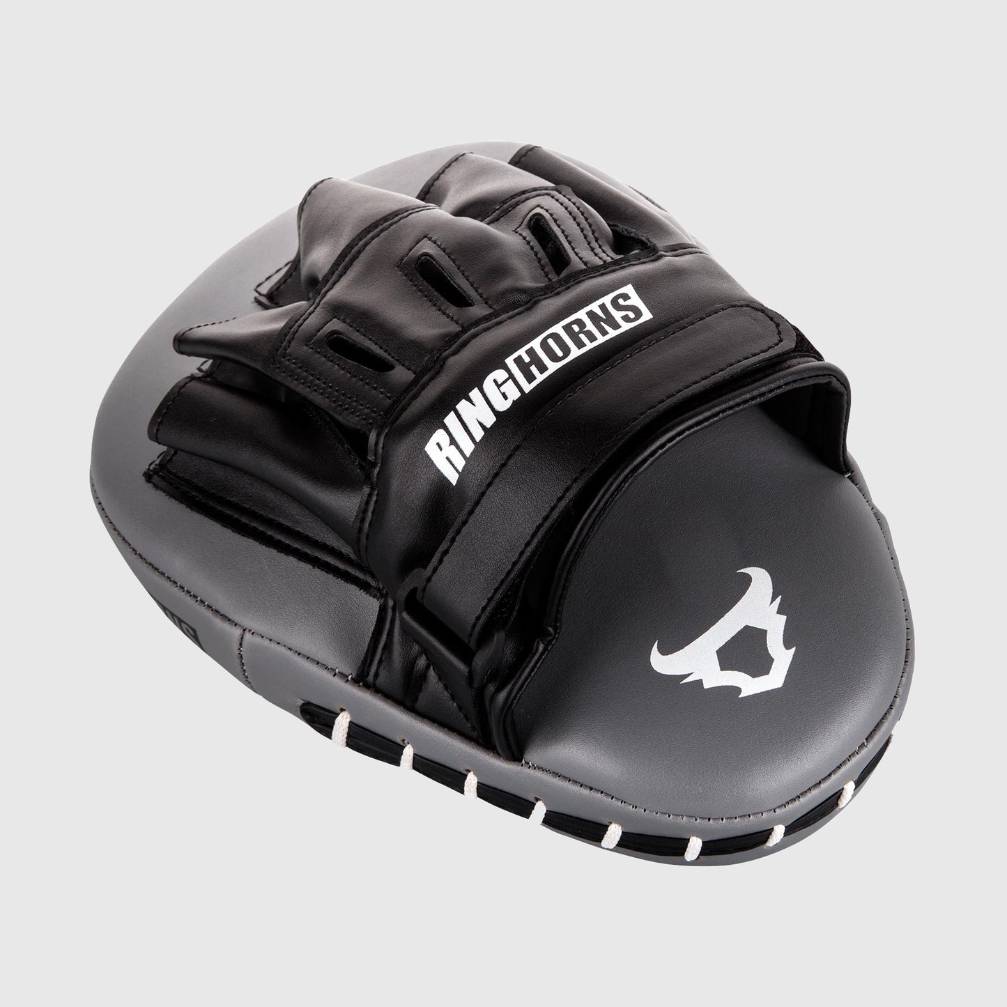 Ringhorns Charger by Venum Pies de Oso
