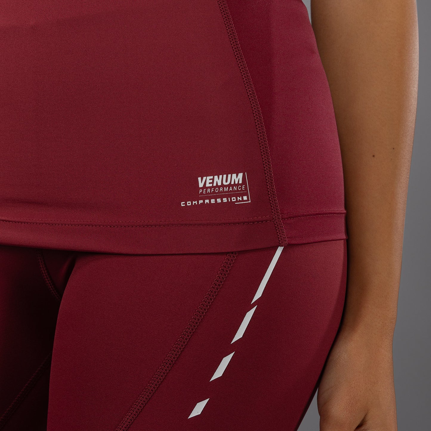 Venum Adrenaline Camiseta Dry Tech Sin Mangas Mujer – Burdeos/Rosa