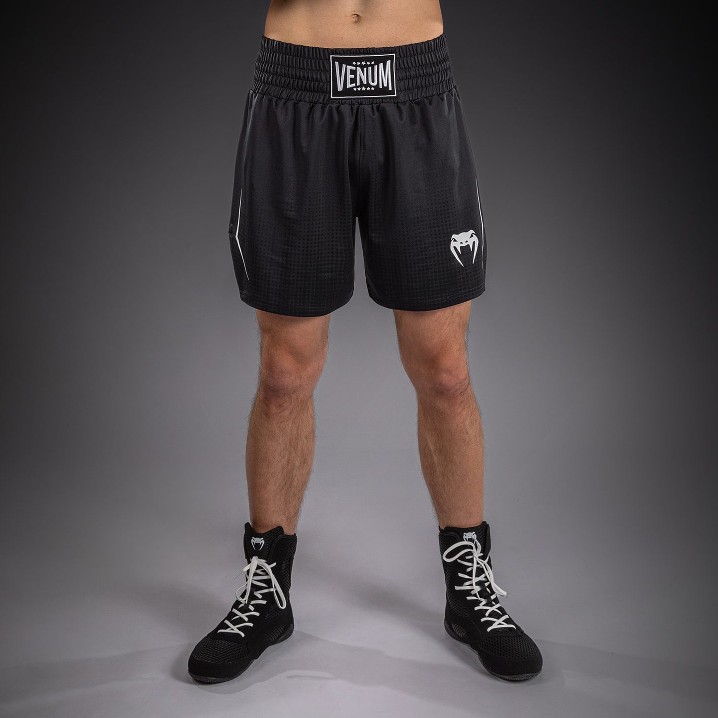 Venum Stealth Short de Boxeo – Negro/Blanco
