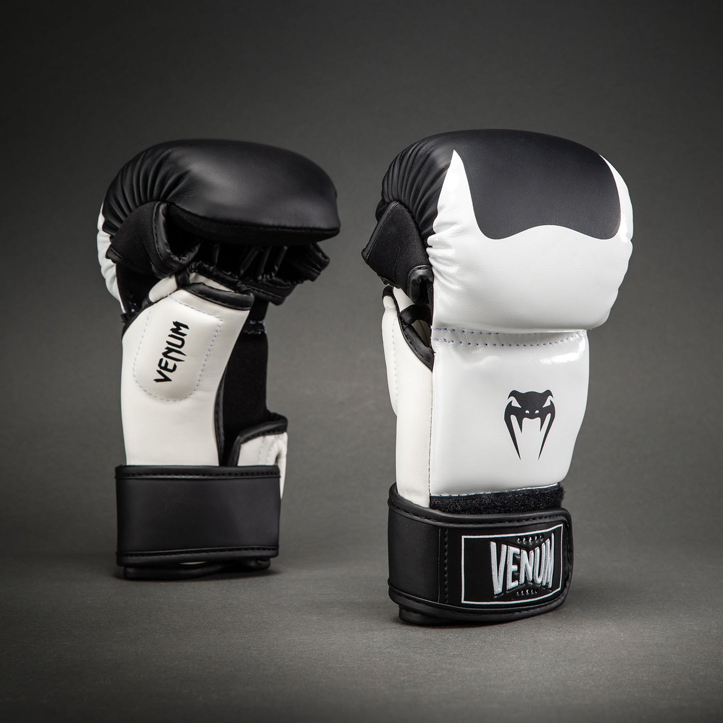 Venum Attack 2.0 Guantes de Sparring – Negro/Blanco