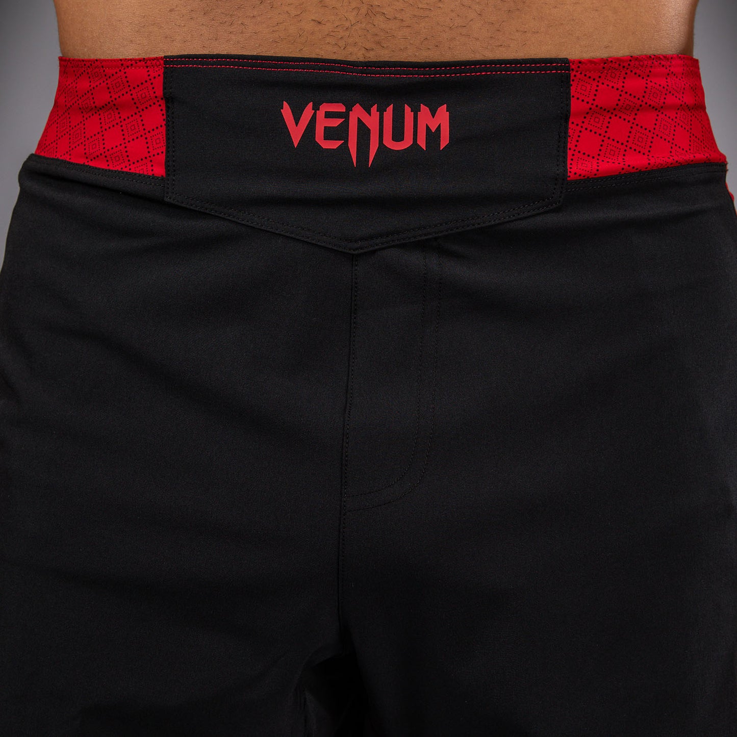 Venum x Roger Gracie Signature Short de Combate - Negro/Rojo