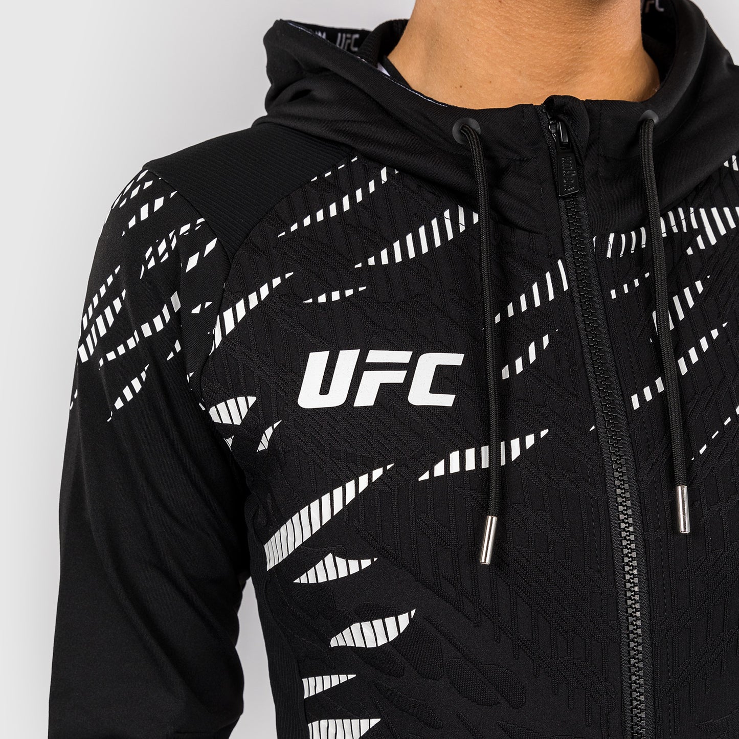 UFC Fusion by Venum Personalizados Authentic Fight Night Sudadera con Capucha para Mujer - Negro