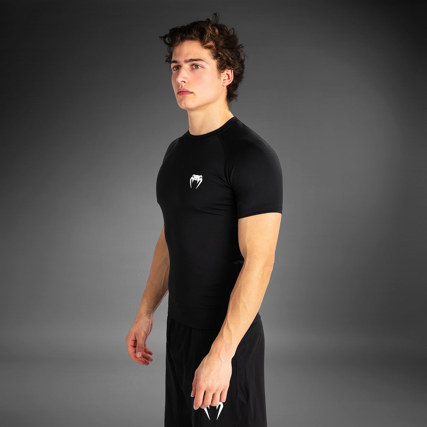Venum Contender Lycra de manga corta para hombre - Negro/Blanco