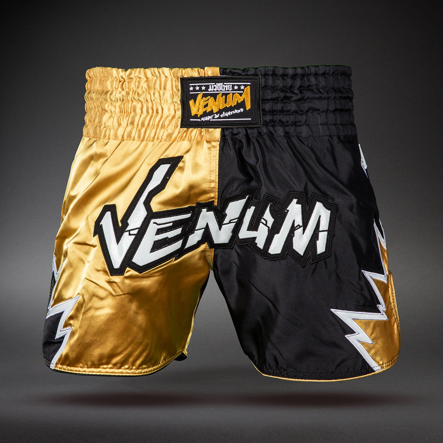 Venum Inferno 2.0 Pantalones Cortos de Muay Thai - Negro/Oro
