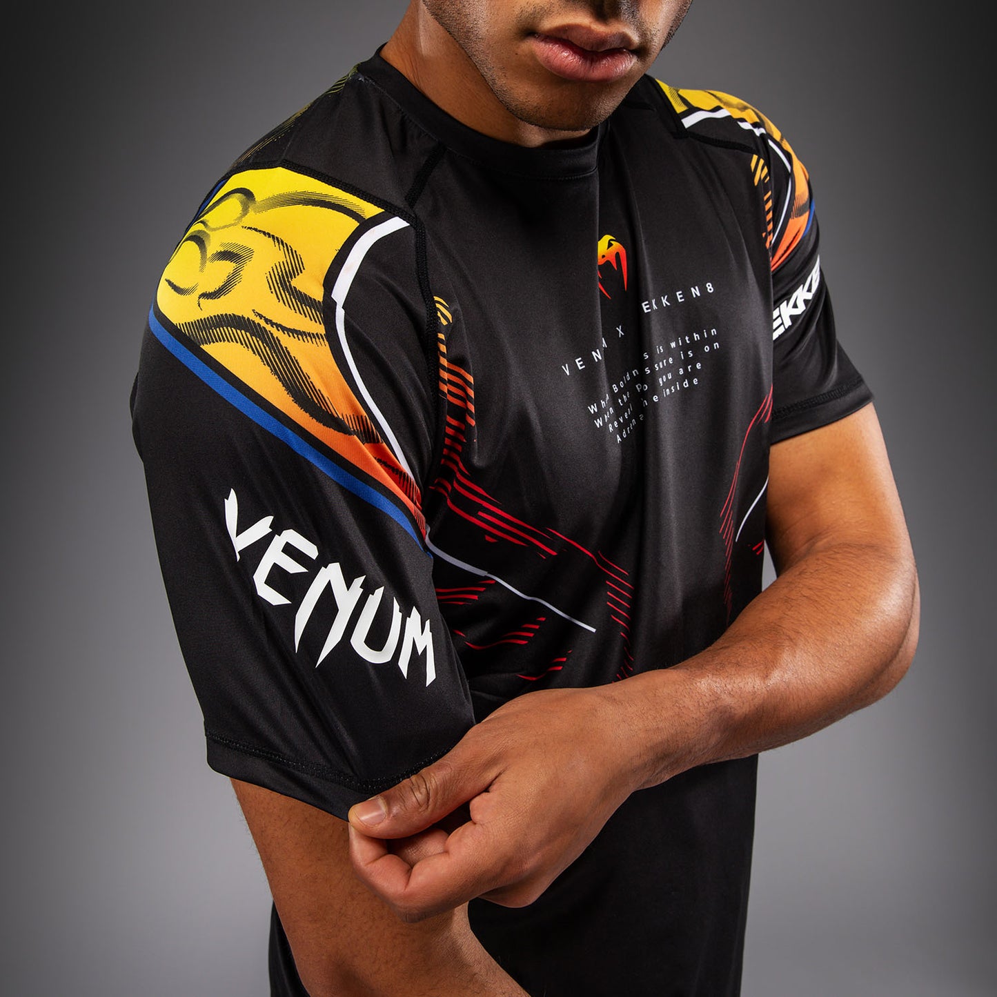 Venum x TEKKEN 8 Camiseta Dry Tech Yoshimitsu - Negro/Naranja