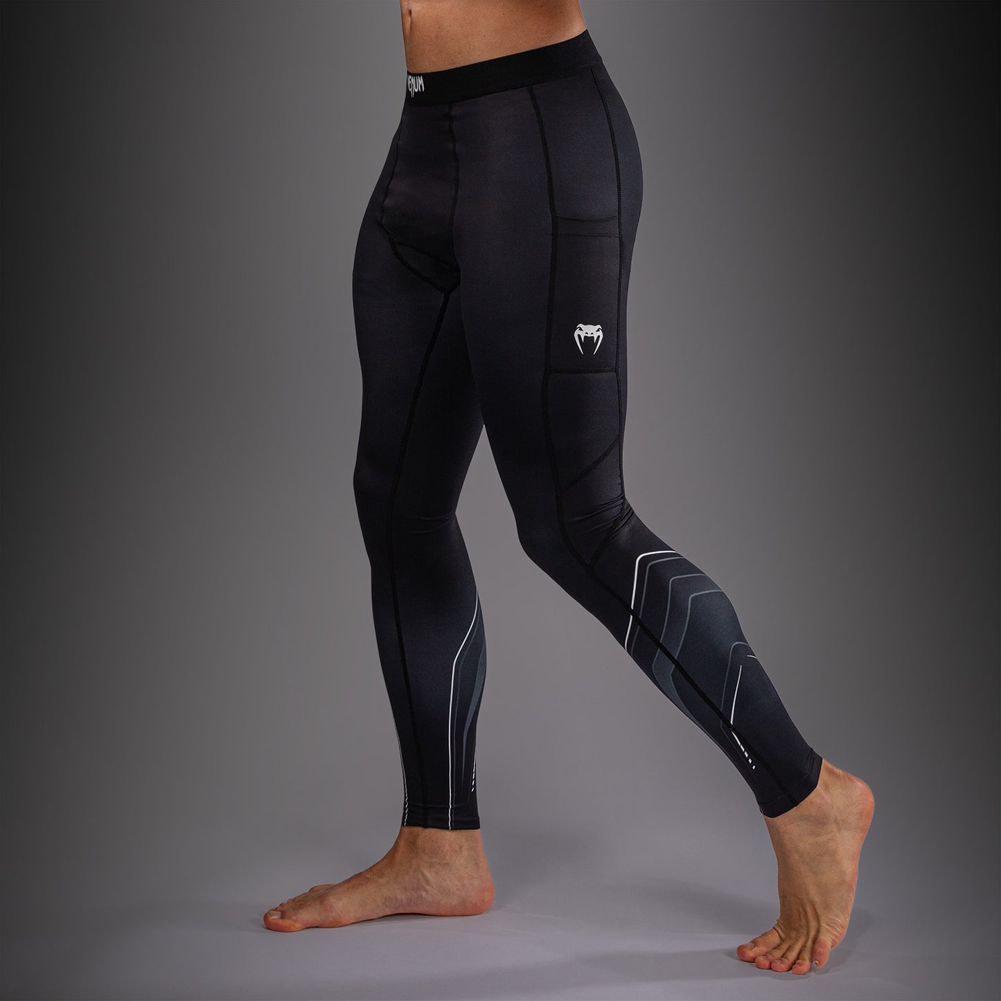 Venum Streamline Spats – Negro/Blanco