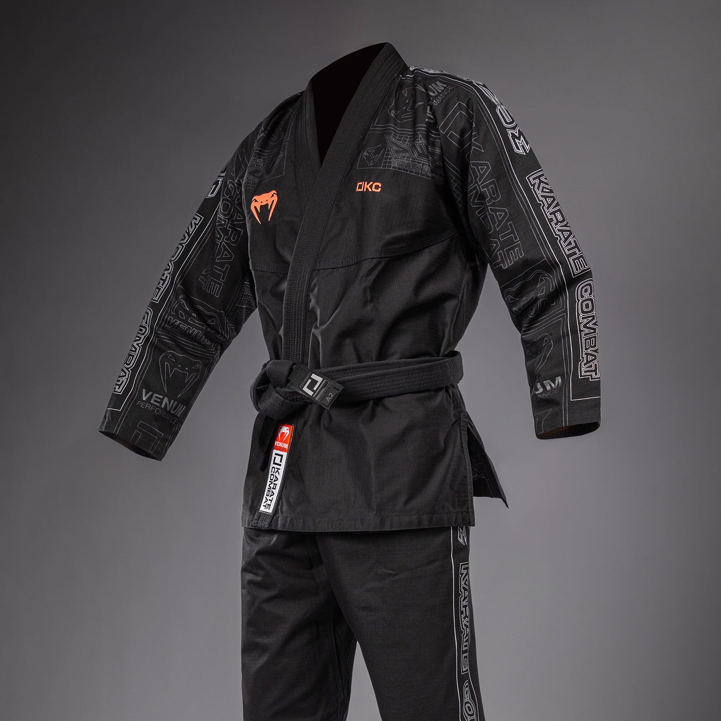 Karate Combat by Venum Kimono de BJJ – Negro/Gris