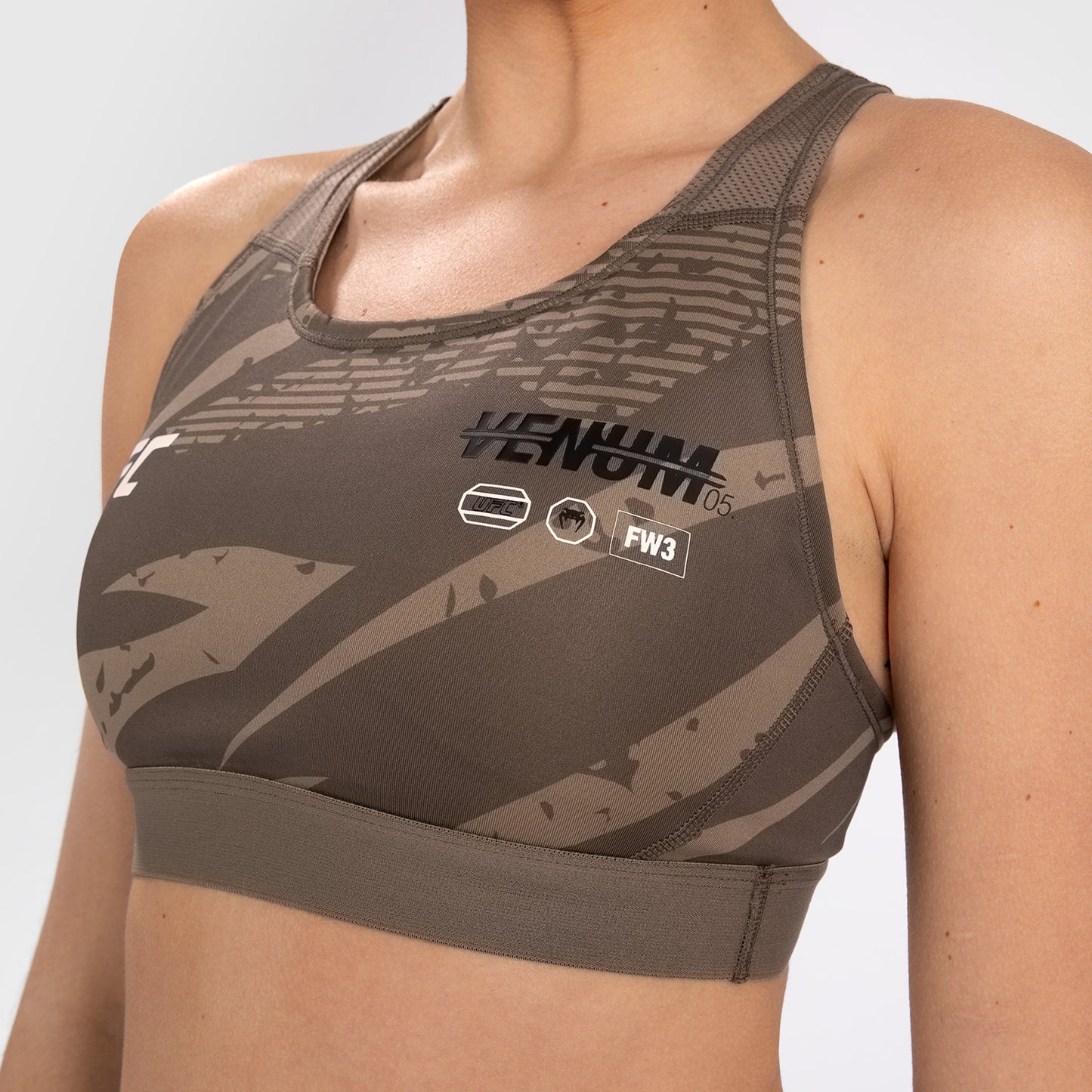 UFC Adrenaline by Venum Fight Week Sujetador Deportivo para Mujer – Desert Camo
