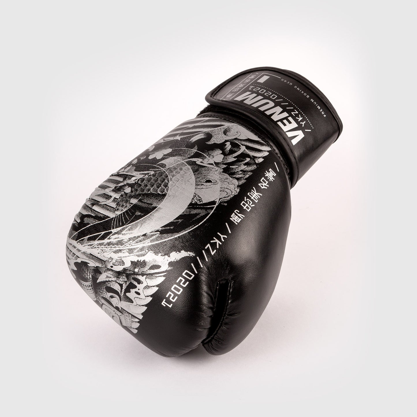 Guantes de boxeo Venum YKZ21 - Para Niños - Negro/Blanco