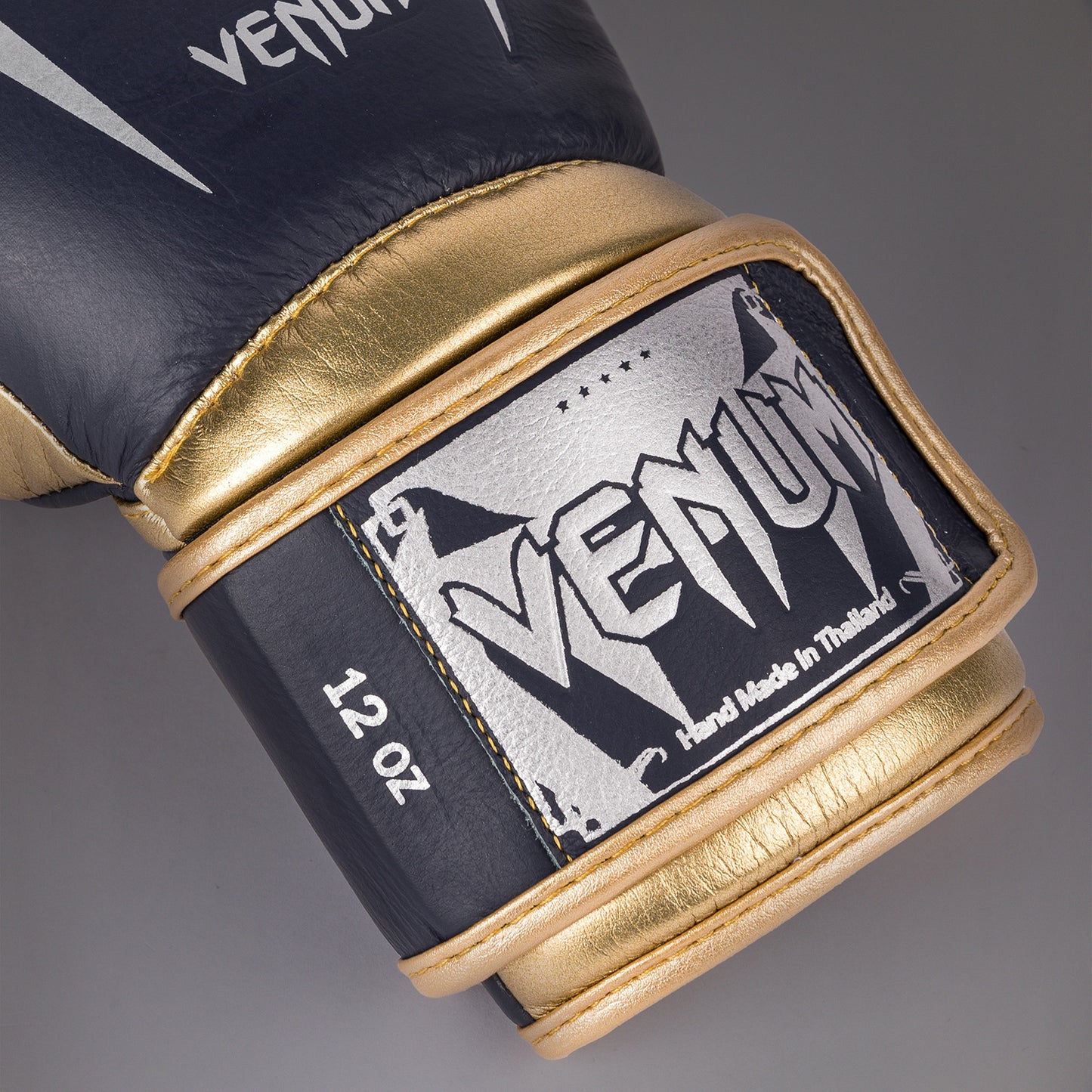 Venum Giant 3.0 Guantes de boxeo - Azul marino/Dorado - Edición especial