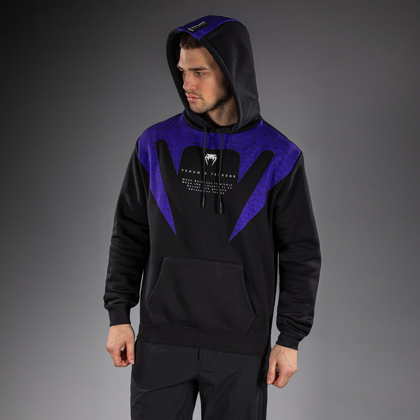 Venum x TEKKEN 8 Sudadera con Capucha Kazuya - Negro/Morado