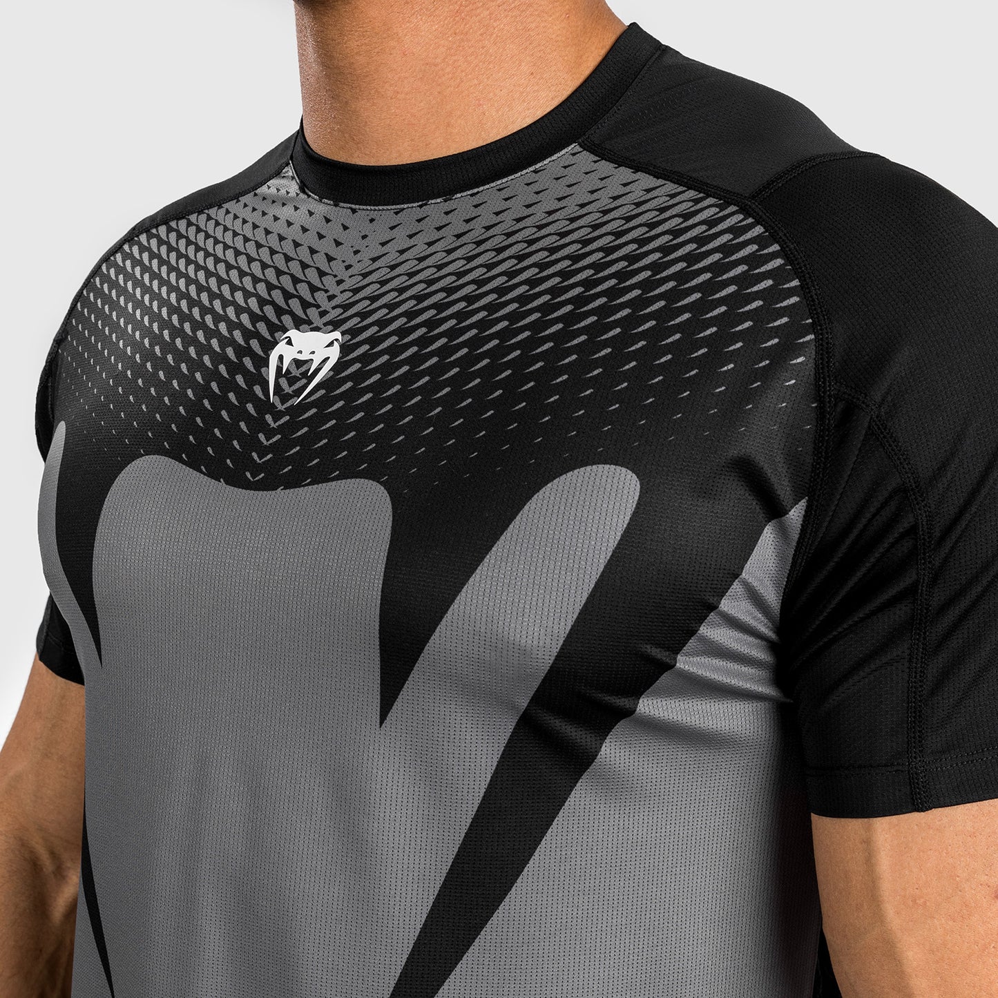 Camiseta Dry-Tech Venum Attack - Negro