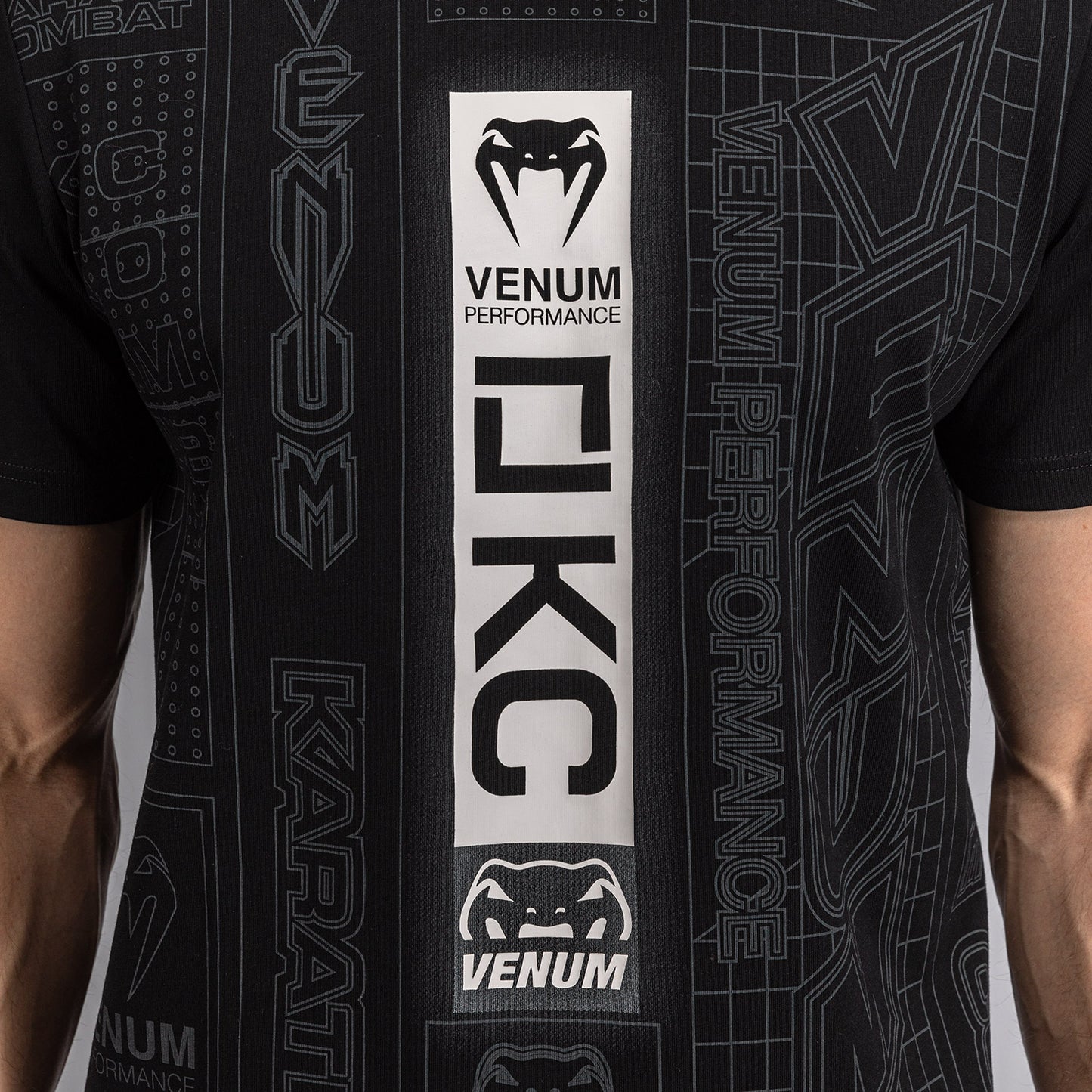 Karate Combat by Venum Camiseta – Negro/Gris