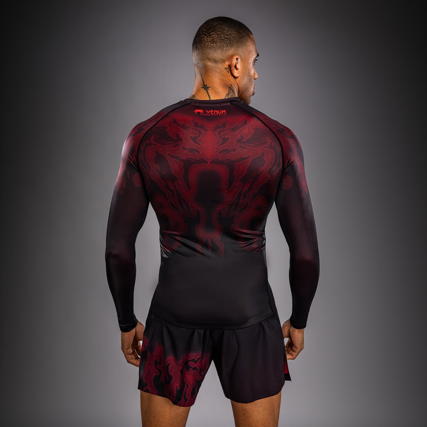 Venum Spectre Rashguard Manga Larga – Negro/Rojo