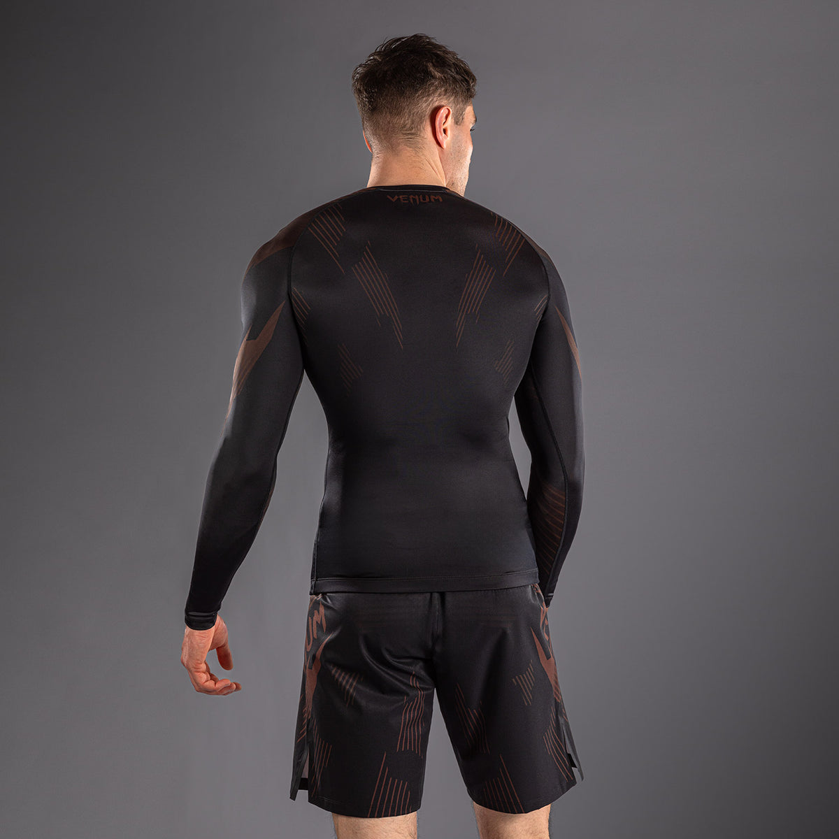 Venum No-Gi 6.0 Rashguard Manga Larga - Negro/Marrón
