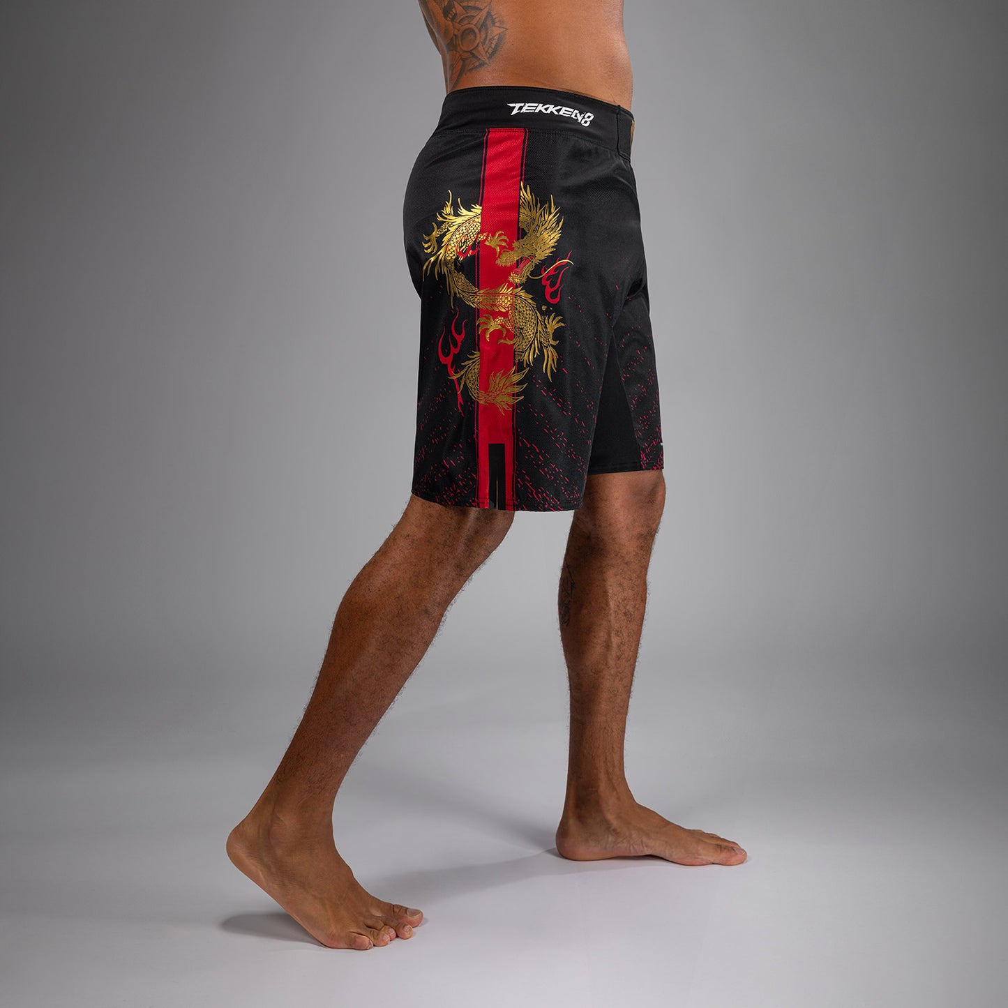 Venum x TEKKEN 8 - Marshall Law Pantalones de Lucha - Negro/Rojo/Dorado