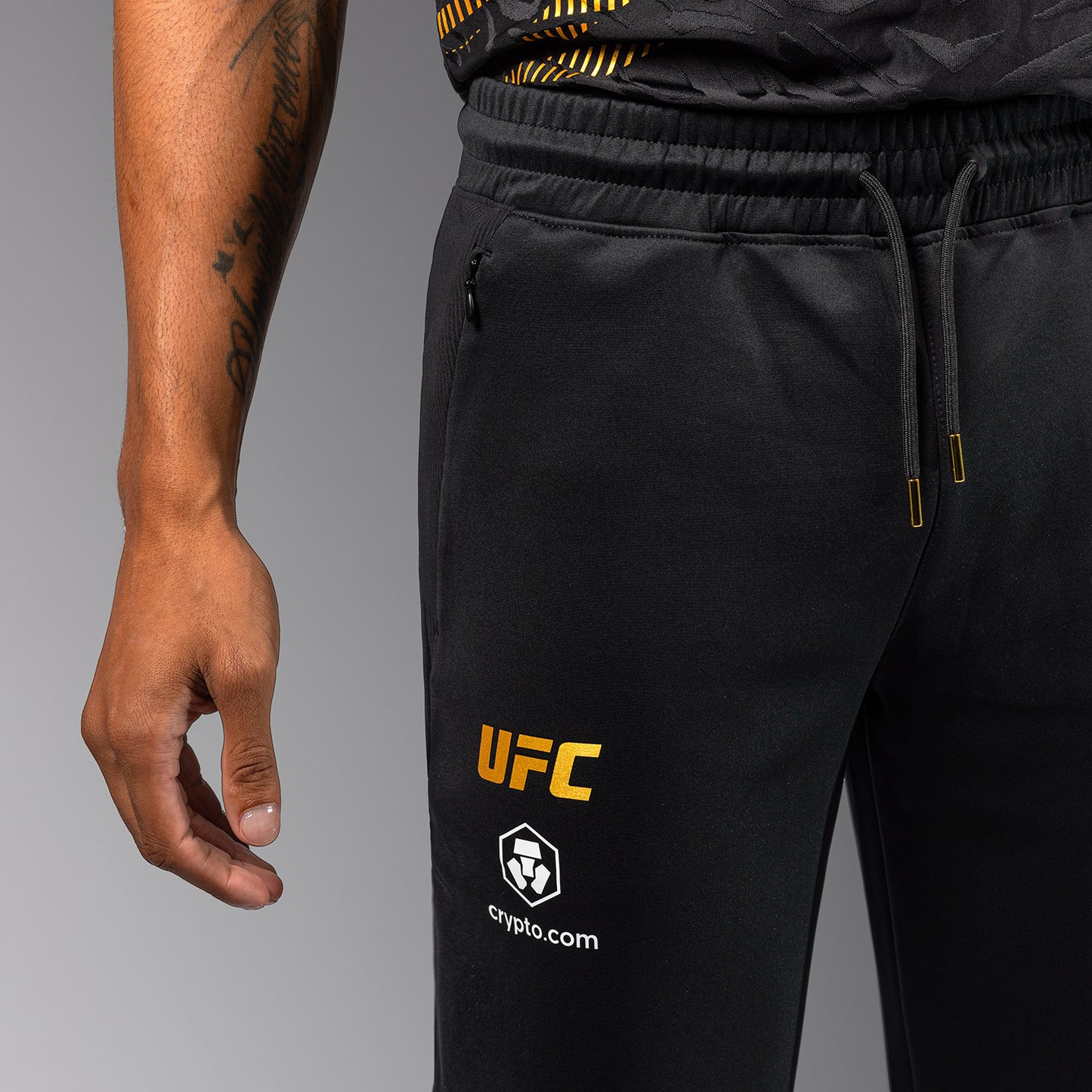 UFC Fusion by Venum Authentic Fight Night Pantalón de Pierna Recta para Hombre - Champion