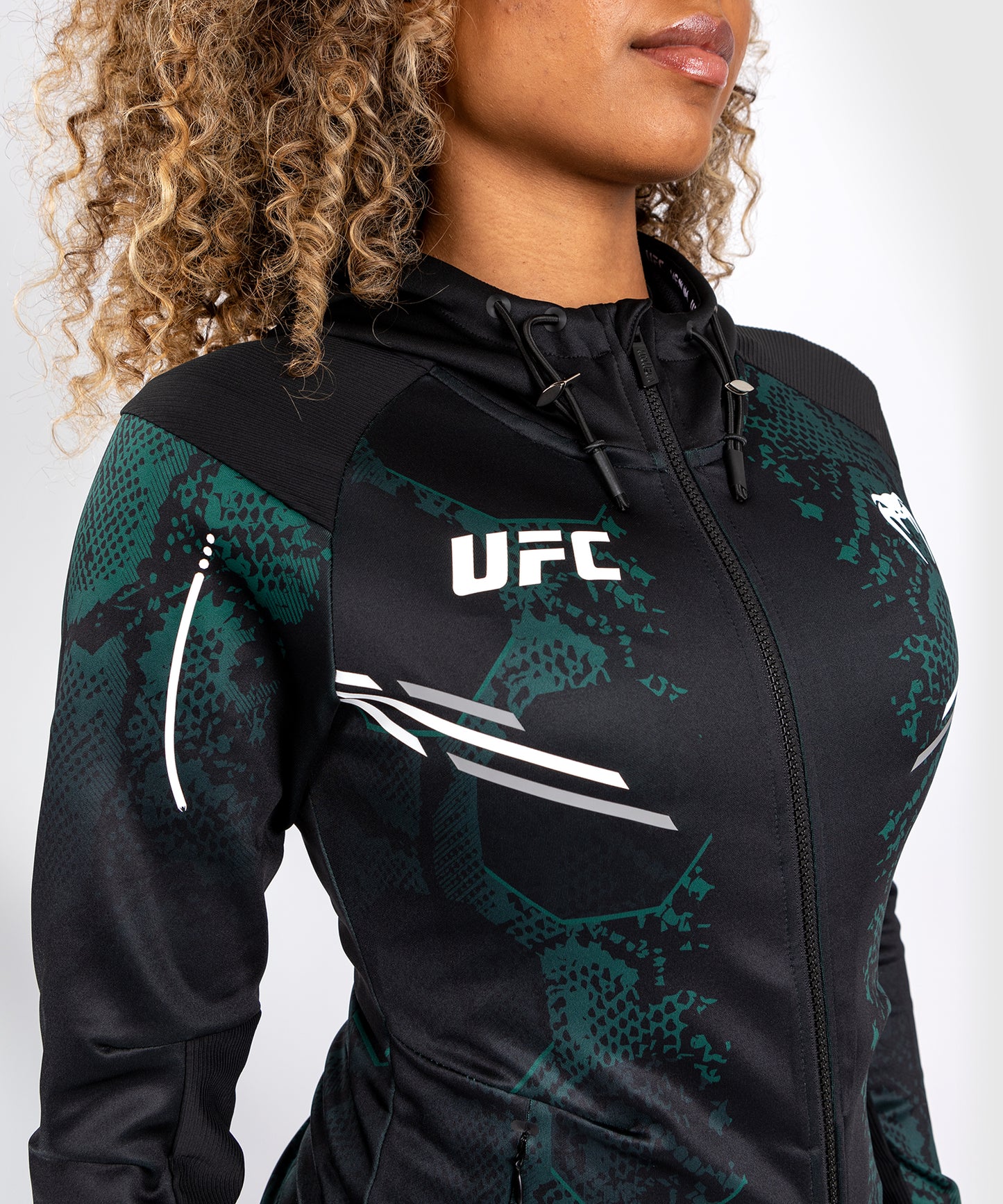 UFC Adrenaline by Venum Authentic Fight Night Sudadera con capucha Walkout para mujer - Emerald Edition - Verde/Negro