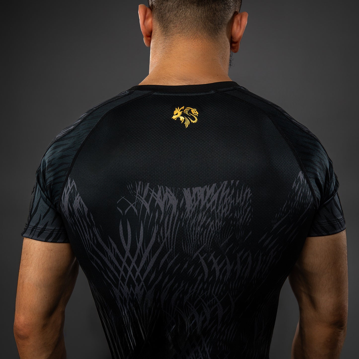 Venum x Chimaev Rashguard de Manga Corta  - Negro/Gris