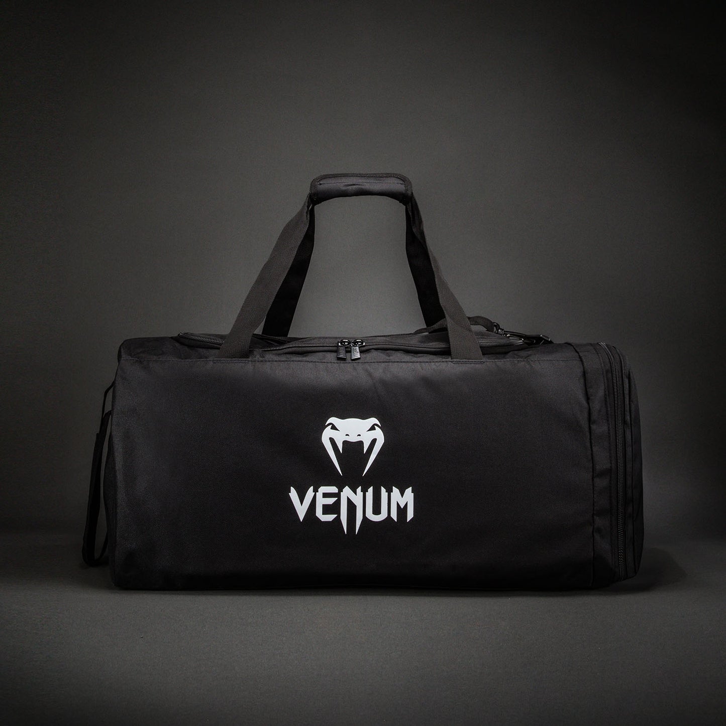 Venum Essential Bolsa de Deporte (61L) – Negro
