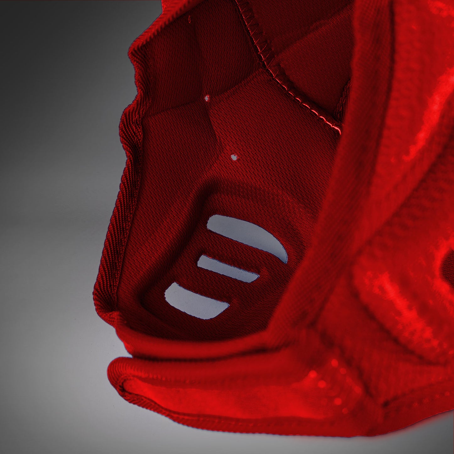 Venum Elite Casco Softshell Protect – Rojo/Blanco