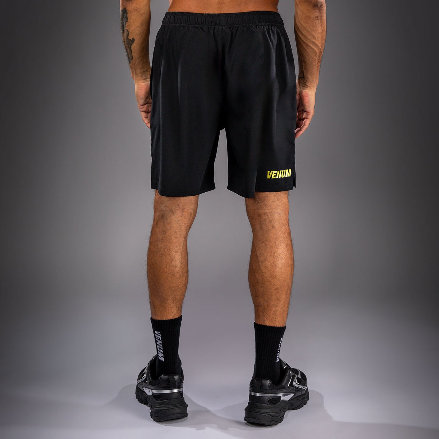 Venum Contender Shorts de entrenamiento - Negro/Dorado