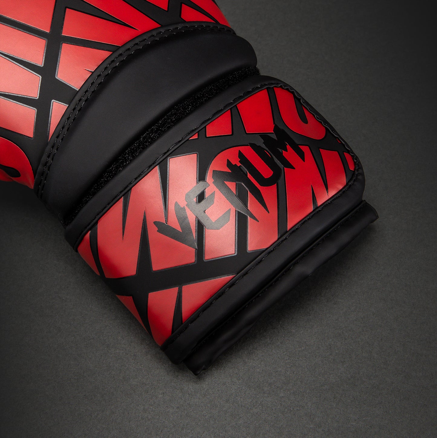 Venum Contender 1.5 XT 3D Guantes de Boxeo para Niño - Negro/Rojo