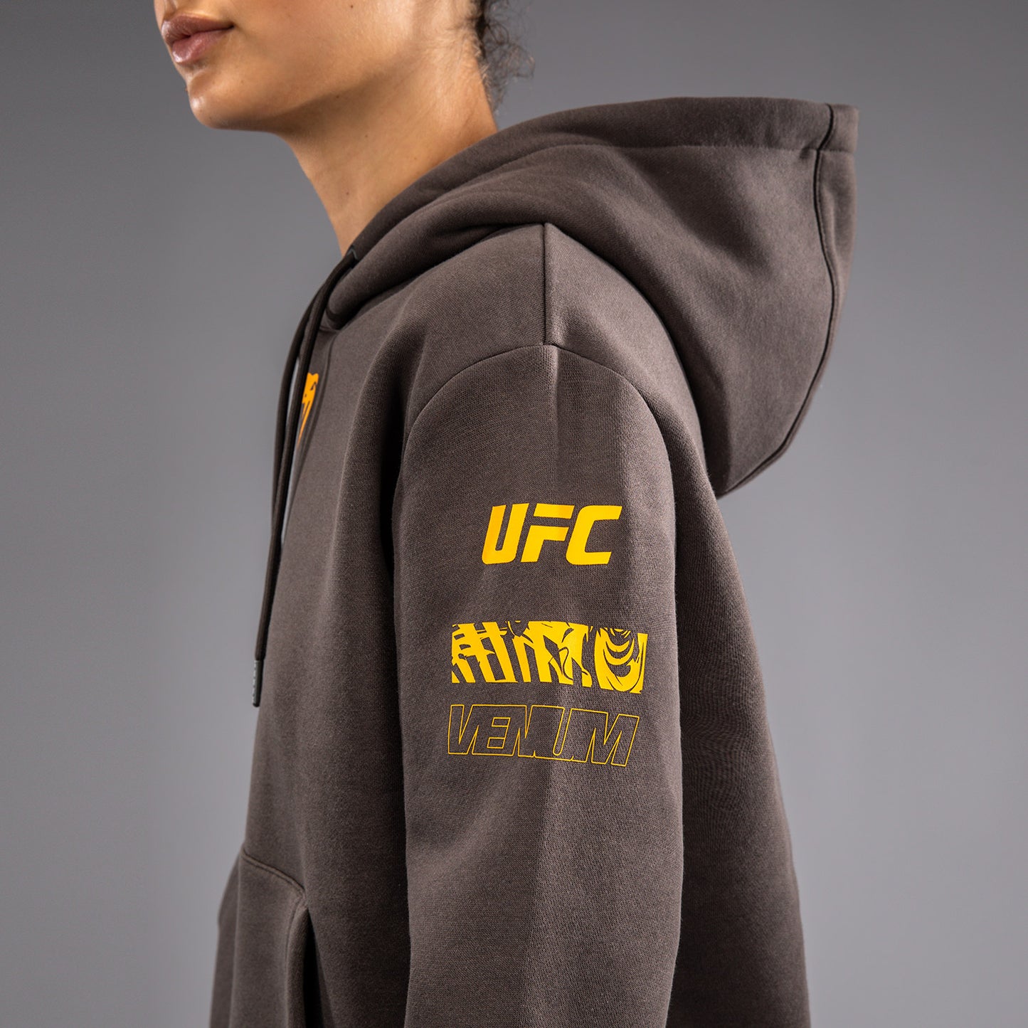 UFC Fusion by Venum Fight Week Sudadera con Capucha para Mujer - Solid Marrón tierra