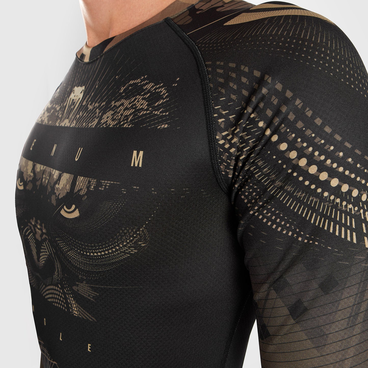 Venum Gorilla Jungle Rashguard Manga Larga - Arena/Negro