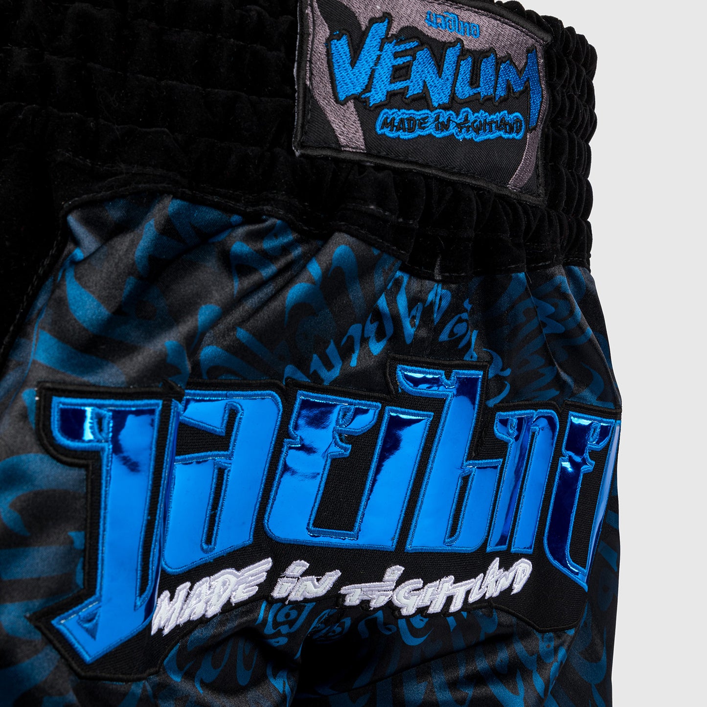 Venum Attack Pantalones cortos de Muay Thai - Negro/Azul