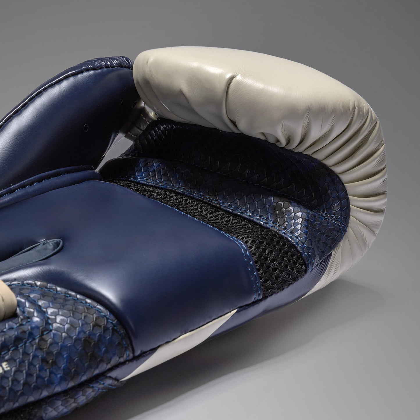 Venum Challengers 4.0 Scales Guantes de Boxeo – Azul Medianoche