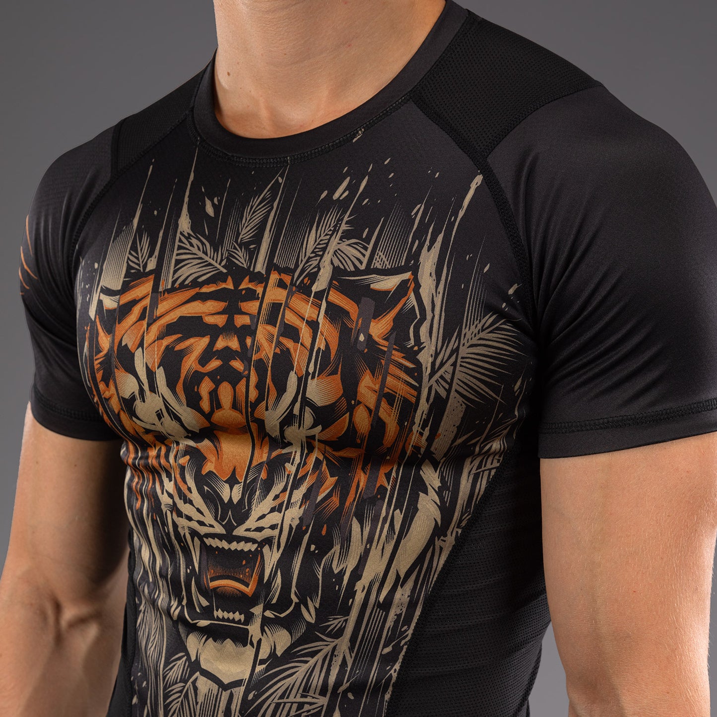 Venum Tiger Rashguard de Manga Corta para Hombre - Negro/Naranja Neón
