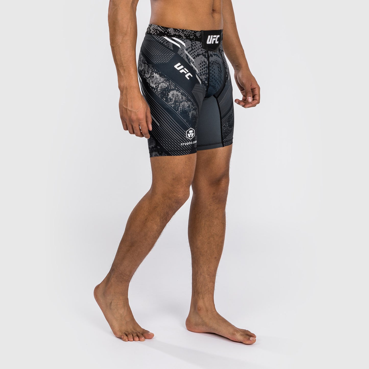 UFC Adrenaline by Venum Authentic Fight Night Pantalón Corto Vale Tudo para Hombre - Negro