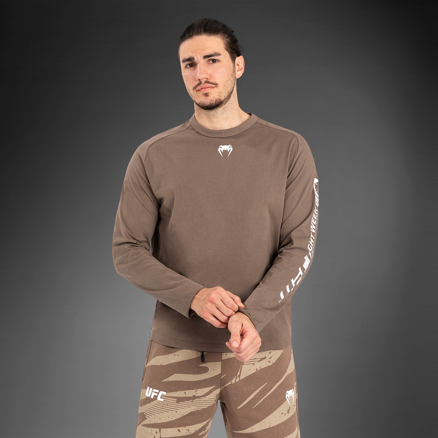 UFC Adrenaline By Venum Fight Week Camiseta de Manga Larga para Hombre - Bronce