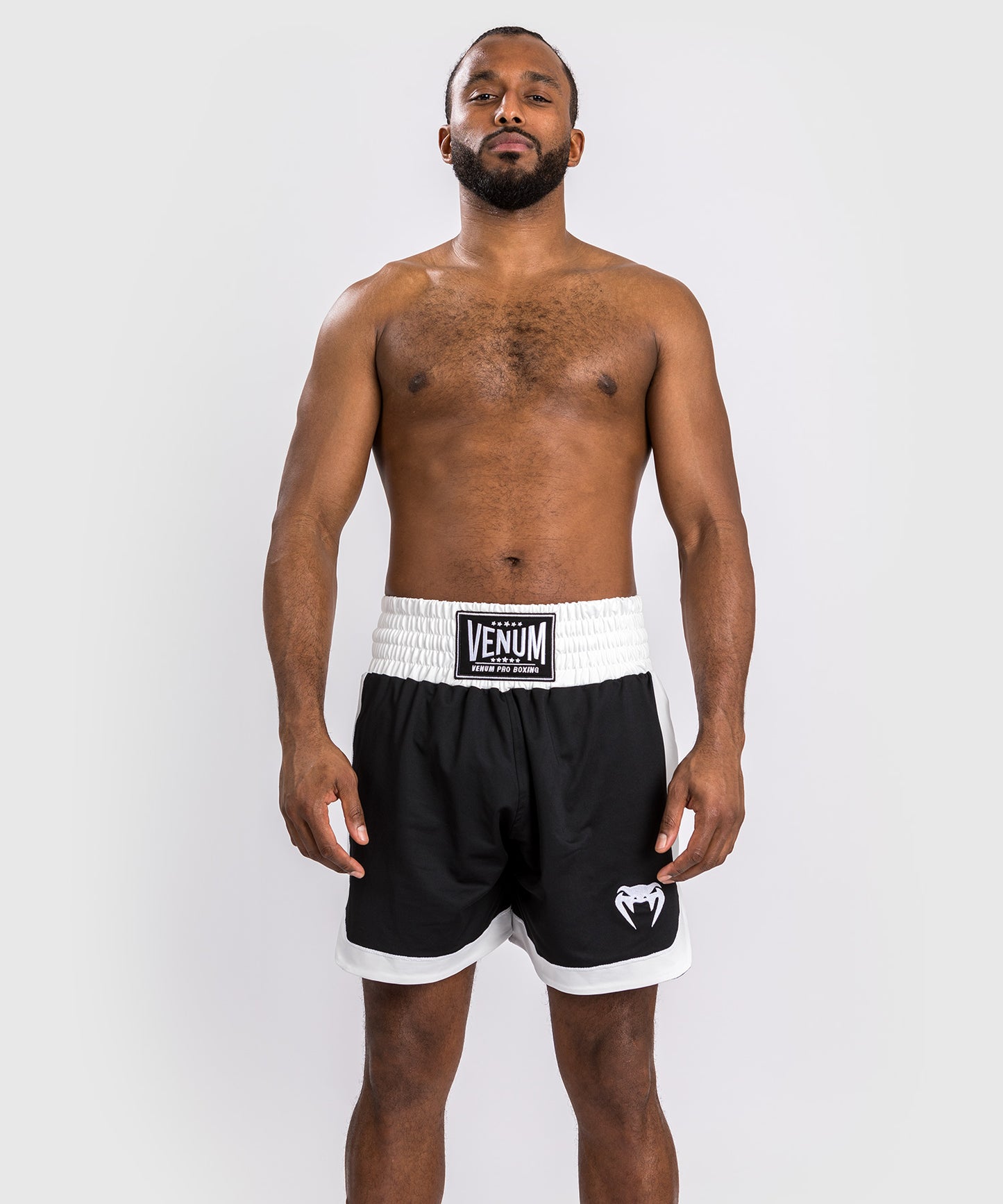 Venum Classic Boxing Shorts - Negro/Blanco