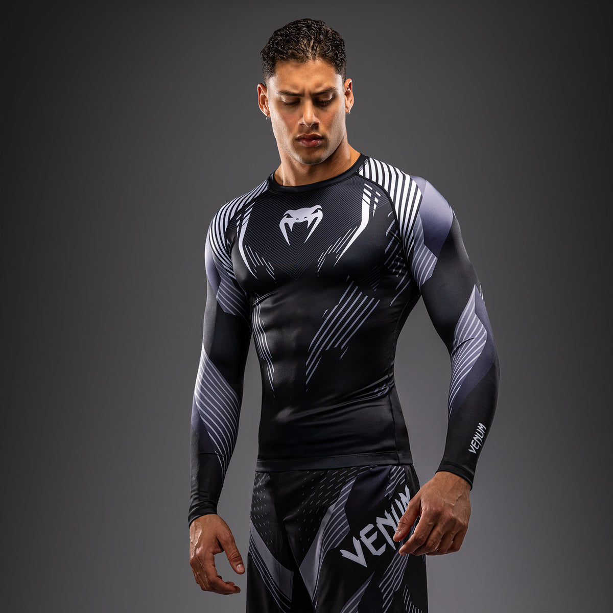 Venum No-Gi 6.0 Rashguard Manga Larga - Negro/Blanco