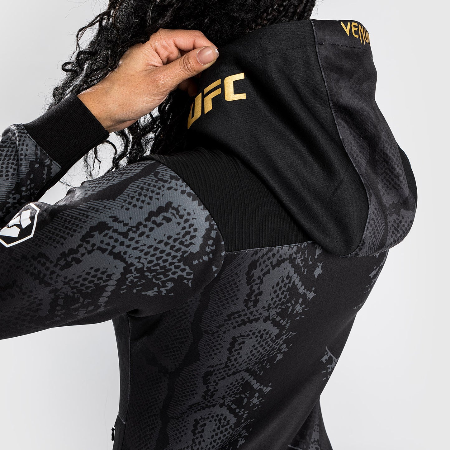 UFC Adrenaline by Venum Authentic Fight Night Sudadera con capucha Walkout para Mujer - Champion