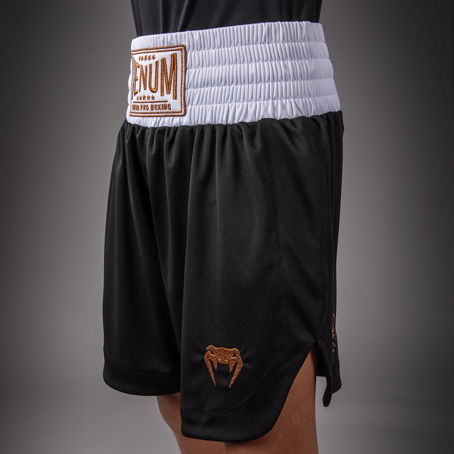 Venum Classic Short de Boxeo Para Niños – Negro/Oro