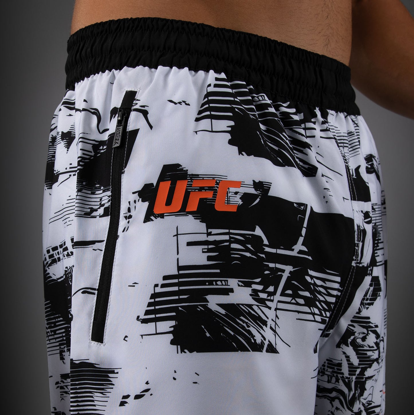 UFC Zenith by Venum Authentic Fight Week Short Performance Hombre - Blanco