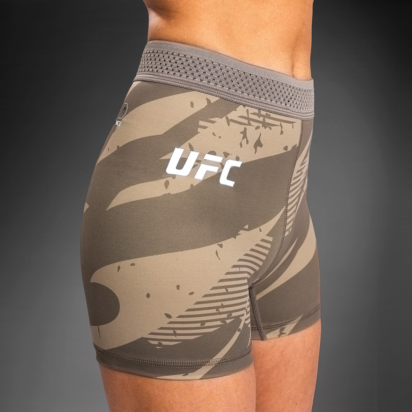 UFC Adrenaline By Venum Fight Week Short de Vale Tudo para Mujer - Desert Camo
